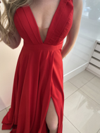 Imagem de Vestido vermelho com fenda