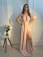 Imagem de vestido rose com gola