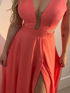 Imagem de Vestido coral com recortes