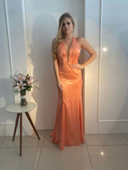 Imagem de Vestido coral acetinado