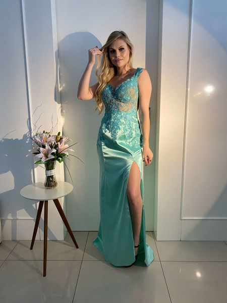 Vestido de cetim com renda best sale por cima