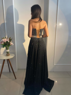 Imagem de Vestido preto espartilhado