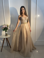 Imagem de Vestido dourado princesa