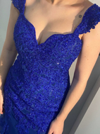 Imagem de Vestido azul de renda